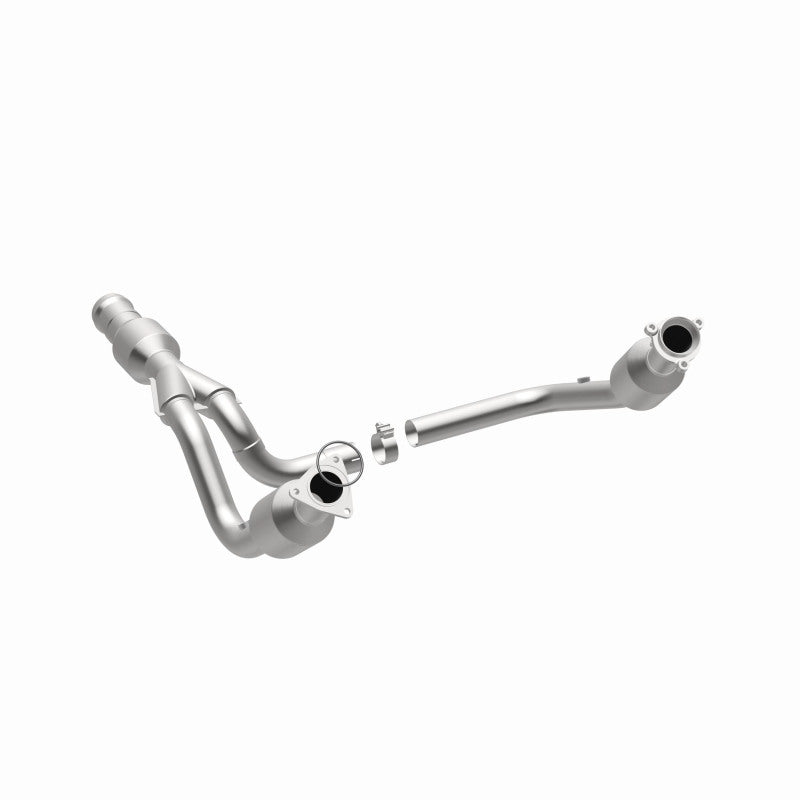 Magnaflow 15-16 Cadillac Escalade 6.2L Direct Fit Converter