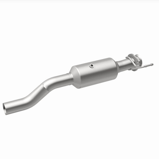 MagnaFlow 20-22 Ford F-350 Super Duty V8 7.3L Rear Underbody Direct Fit Catalytic Converter