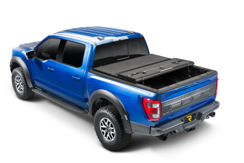 Extang 15-20 Ford F-150 (5ft. 7in. Bed) Solid Fold ALX