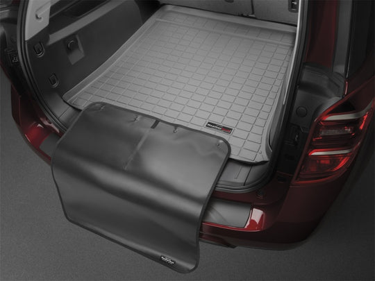 WeatherTech 2024 Lincoln Nautilus Cargo Liner w/Bumper Protector - Grey