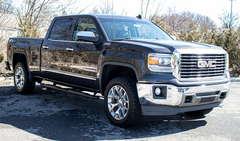 Fishbone Offroad 07-18 Chevrolet Silverado 1500/2500/3500 Crew Cab Oval Side Steps - Black Textured