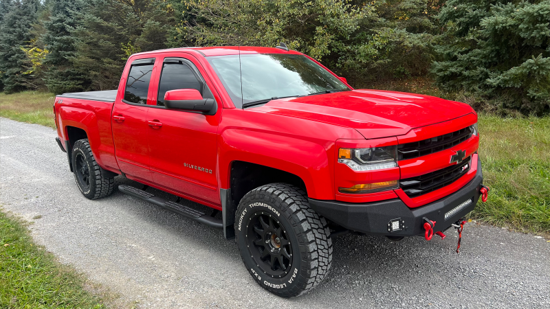 Fishbone Offroad 07-18 Chevrolet Silverado 1500/2500/3500 Double Cab Oval Side Steps -Black Textured