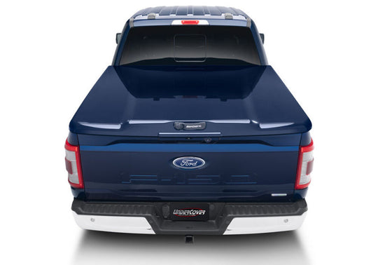 UnderCover 2021 Ford F-150 Crew Cab 5.5ft Elite LX Bed Cover - Carbonized Gray