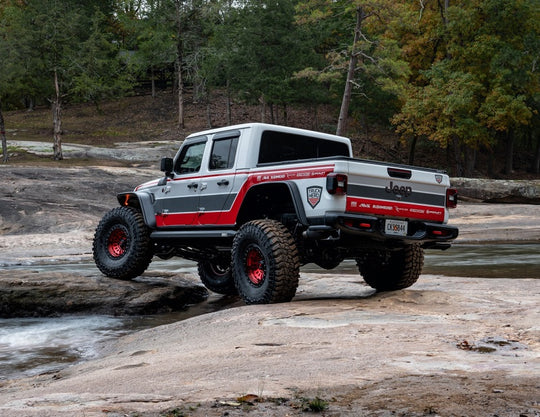 Bushwacker 20-24 Jeep Gladiator Flat Style Flares Rear 2pc - Black