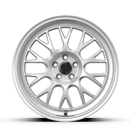 fifteen52 Holeshot RSR 18x9 5x100 42mm ET 73.1mm Center Bore Radiant Silver