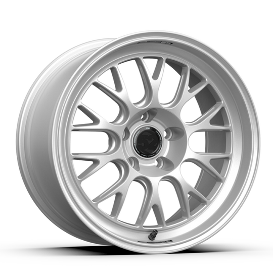 fifteen52 Holeshot RSR 18x10.5 5x120 25mm ET 72.56mm Center Bore Radiant Silver