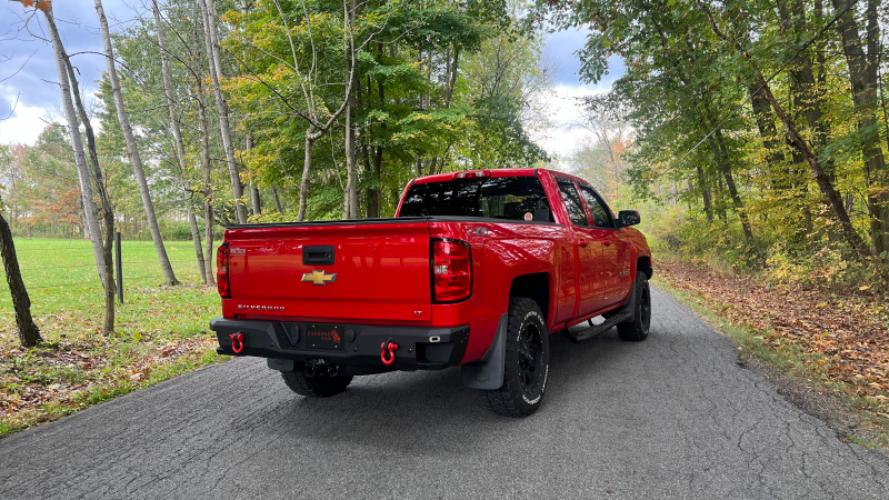 Fishbone Offroad 07-18 Chevrolet Silverado 1500/2500/3500 Double Cab Oval Side Steps -Black Textured