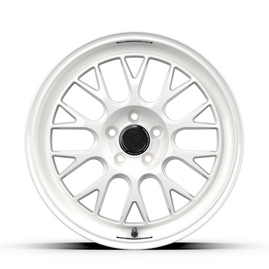 fifteen52 Holeshot RSR 18x8.5 5x108 42mm ET 63.4mm Center Bore Rally White