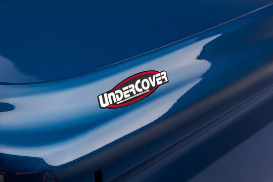 UnderCover 16-18 Toyota Tacoma 5ft Lux Bed Cover - Blue Effect (Req Factory Deck Rails)