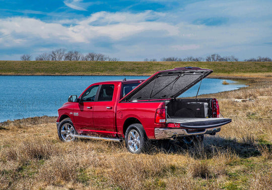 UnderCover 19-20 Ram 1500 6.4ft Elite LX Bed Cover - Billet Silver