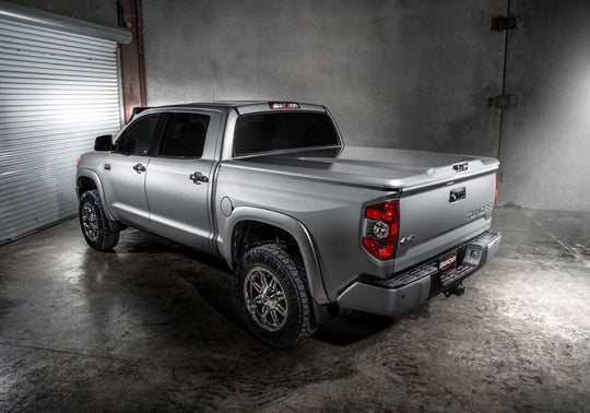 UnderCover 16-20 Toyota Tacoma 5ft Elite LX Bed Cover - Charcoal (Req Factory Deck Rails)