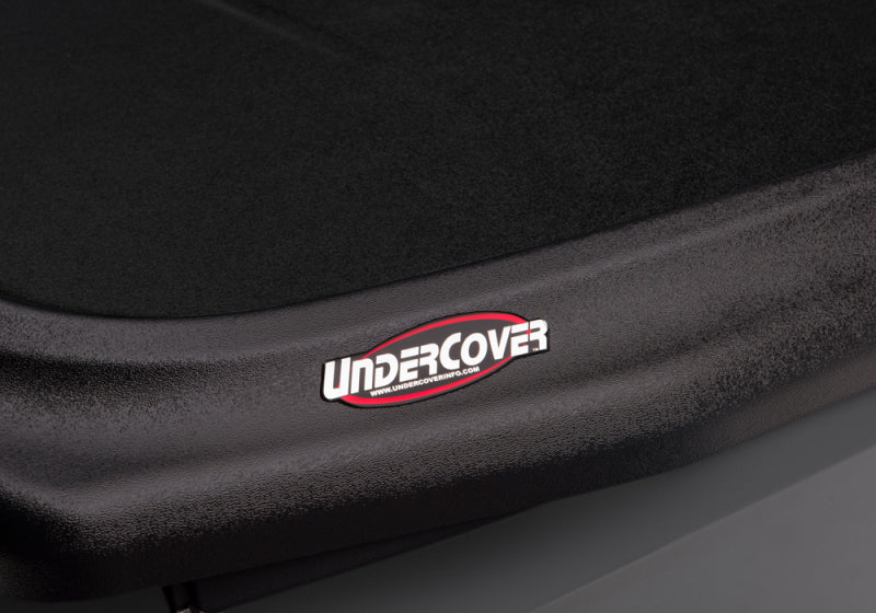 UnderCover 16-20 Toyota Tacoma 6ft SE Bed Cover - Black Textured (Req Factory Deck Rails)