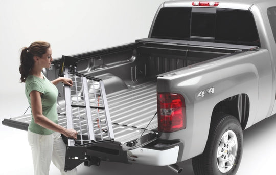 Roll-N-Lock 04-07 Chevy Silverado/Sierra Denali 1500 Crew Cab XSB 68-2/16in Cargo Manager