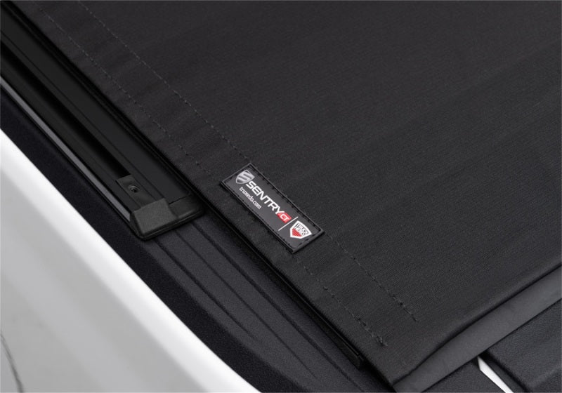 Truxedo 2020 Jeep Gladiator 5ft Sentry CT Bed Cover