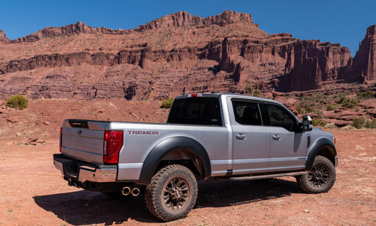 Bushwacker 17-18 Ford F-250 Super Duty Extend-A-Fender Style Flares 4pc - Black