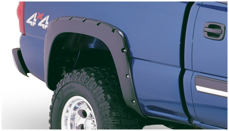 Bushwacker 07-07 Chevy Silverado 1500 Classic Fleetside Pocket Style Flares 4pc - Black