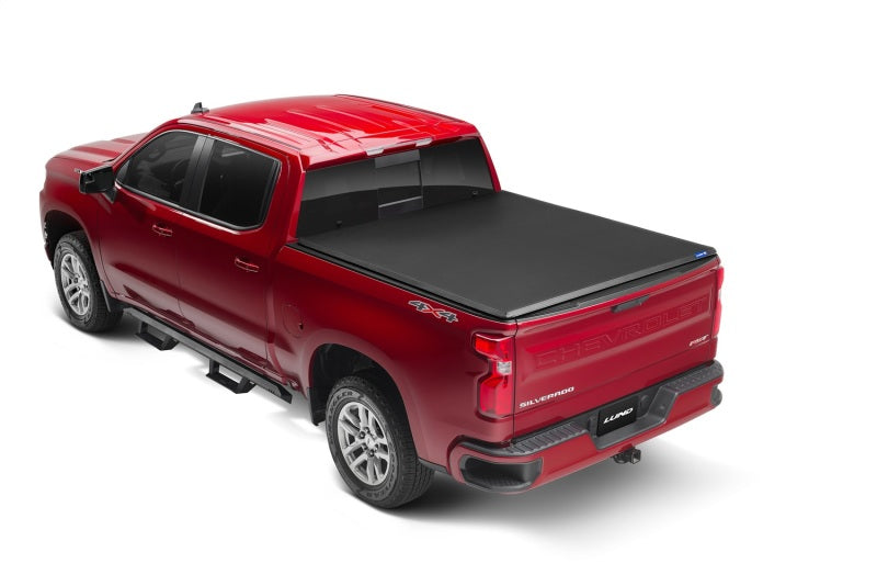 Lund 07-13 Chevy Silverado 1500 (5.5ft. Bed) Genesis Tri-Fold Tonneau Cover - Black