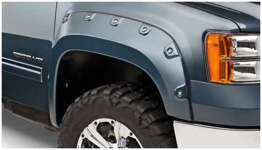 Bushwacker 11-14 GMC Sierra 2500 HD Boss Pocket Style Flares 2pc - Black