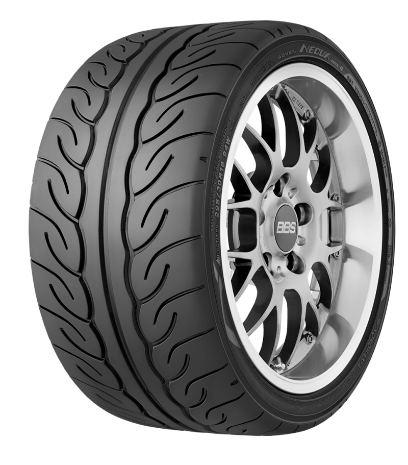 Yokohama Advan Neova AD08R Tire - 215/40R17 83W