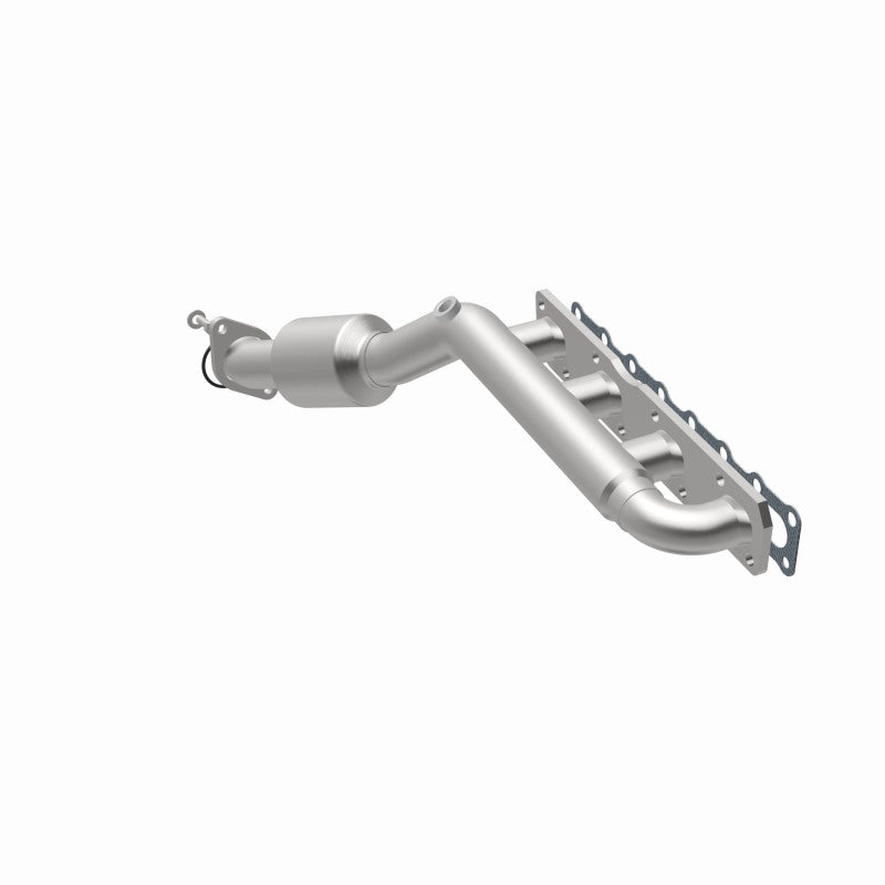 MagnaFlow Conv DF Infiniti/Nissan Truck 8 5.6L P/S Manifold  (49 State)