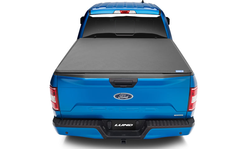 Lund 15-18 Ford F-150 (6.5ft. Bed) Genesis Elite Tri-Fold Tonneau Cover - Black