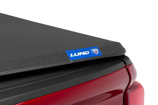 Lund 19-23 Chevrolet Silverado 1500 6.5ft Bed Genesis Elite Tri-Fold Tonneau - Black