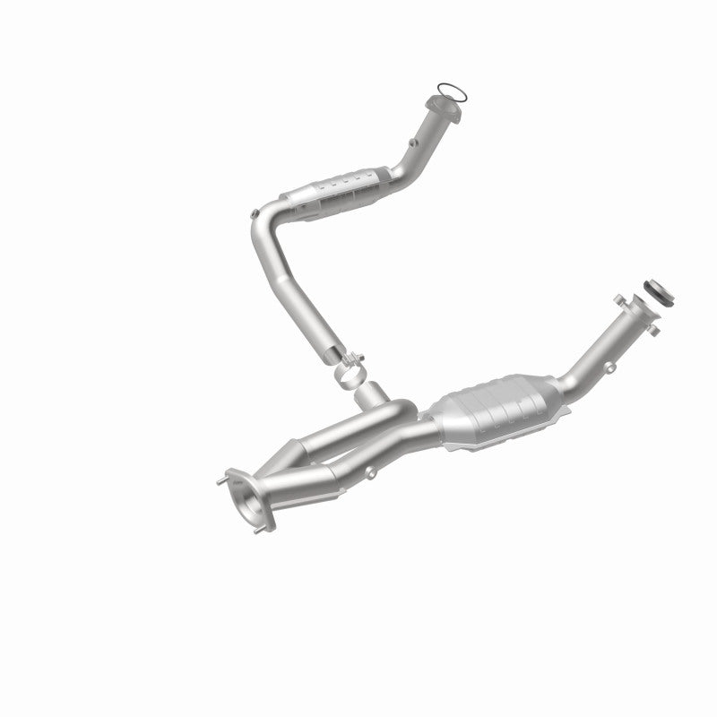 MagnaFlow Conv DF 02-06 Cadillac Escalade / 02-06 Chevy Avalanche 5.3L Dual Conv Y-Pipe Assembly 2WD